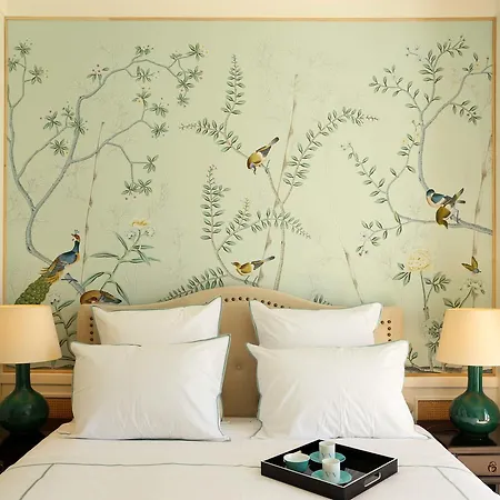 Voyage Hotel