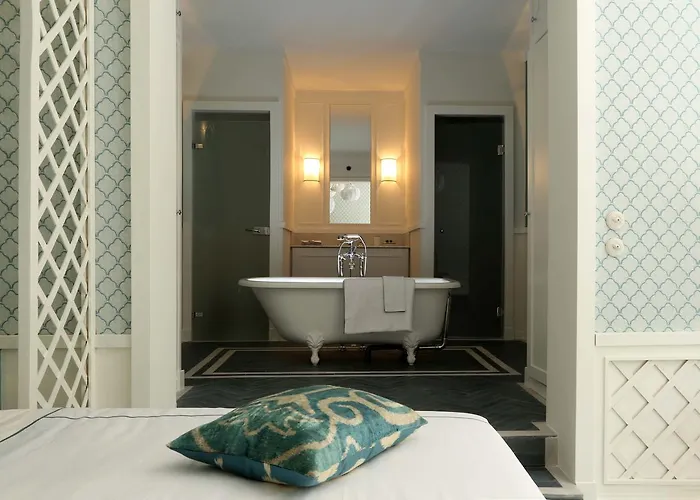 Otel Voyage Lège-Cap-Ferret